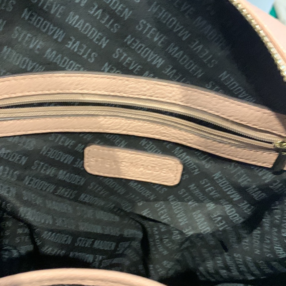 Steve Madden blush colored purse short straps and detachable long ones. - Picture 8 of 10